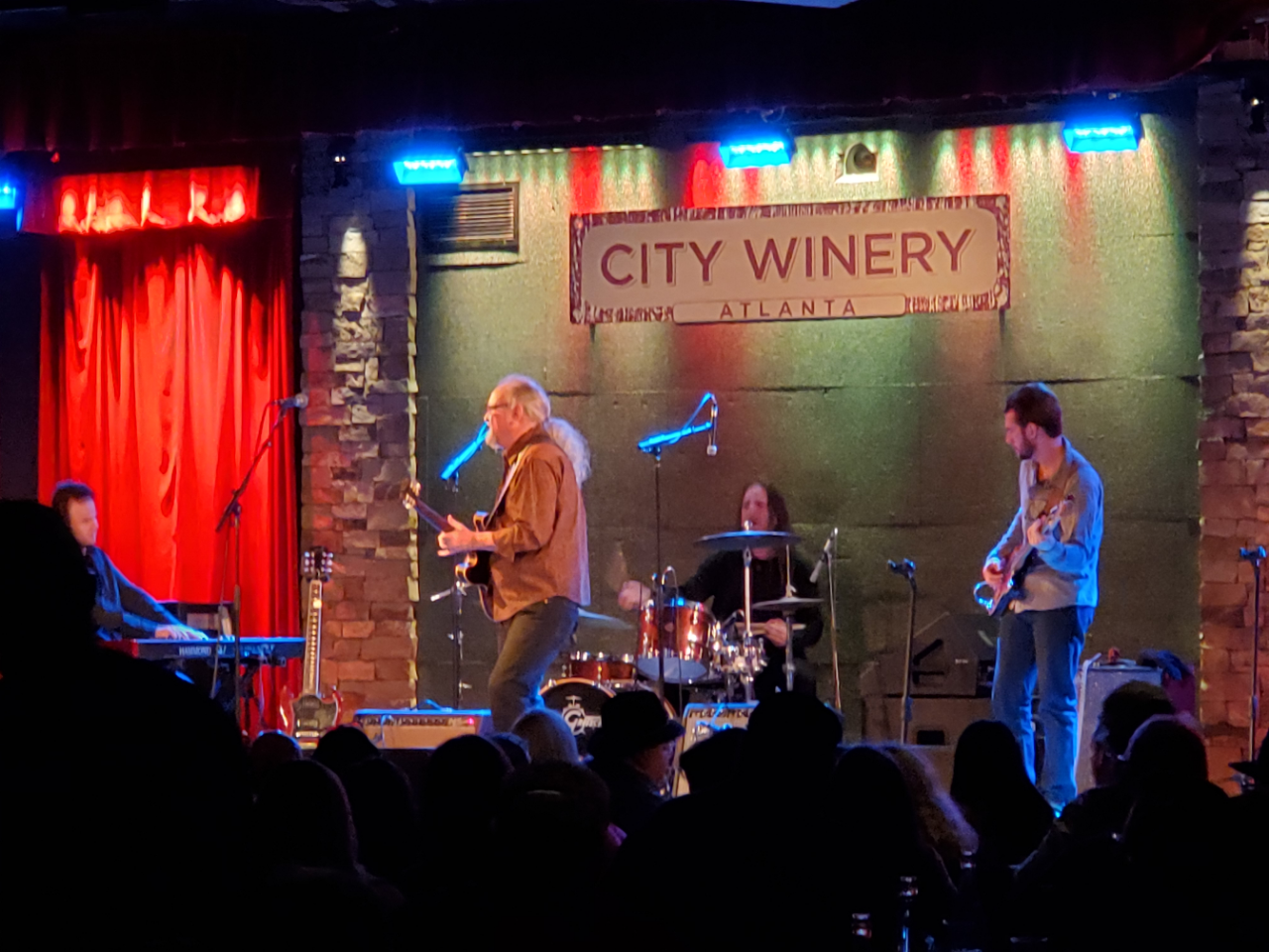 TinsleyEllis2022-01-21EarlyCityWineryAtlantaGA (5).jpg